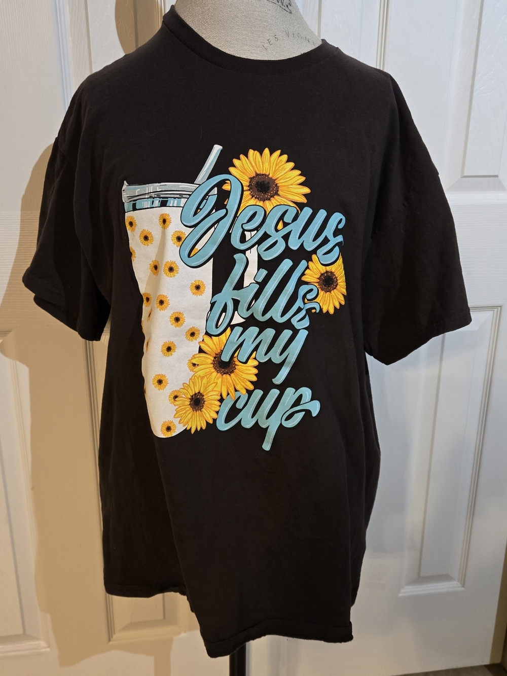 Girlie Girl Originals XL Jesus Fills My Cup Sunflower Graphic T-Shirt